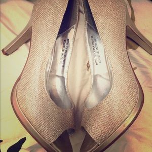 David’s Bridal Sparkle Nude Peep-toe 8M